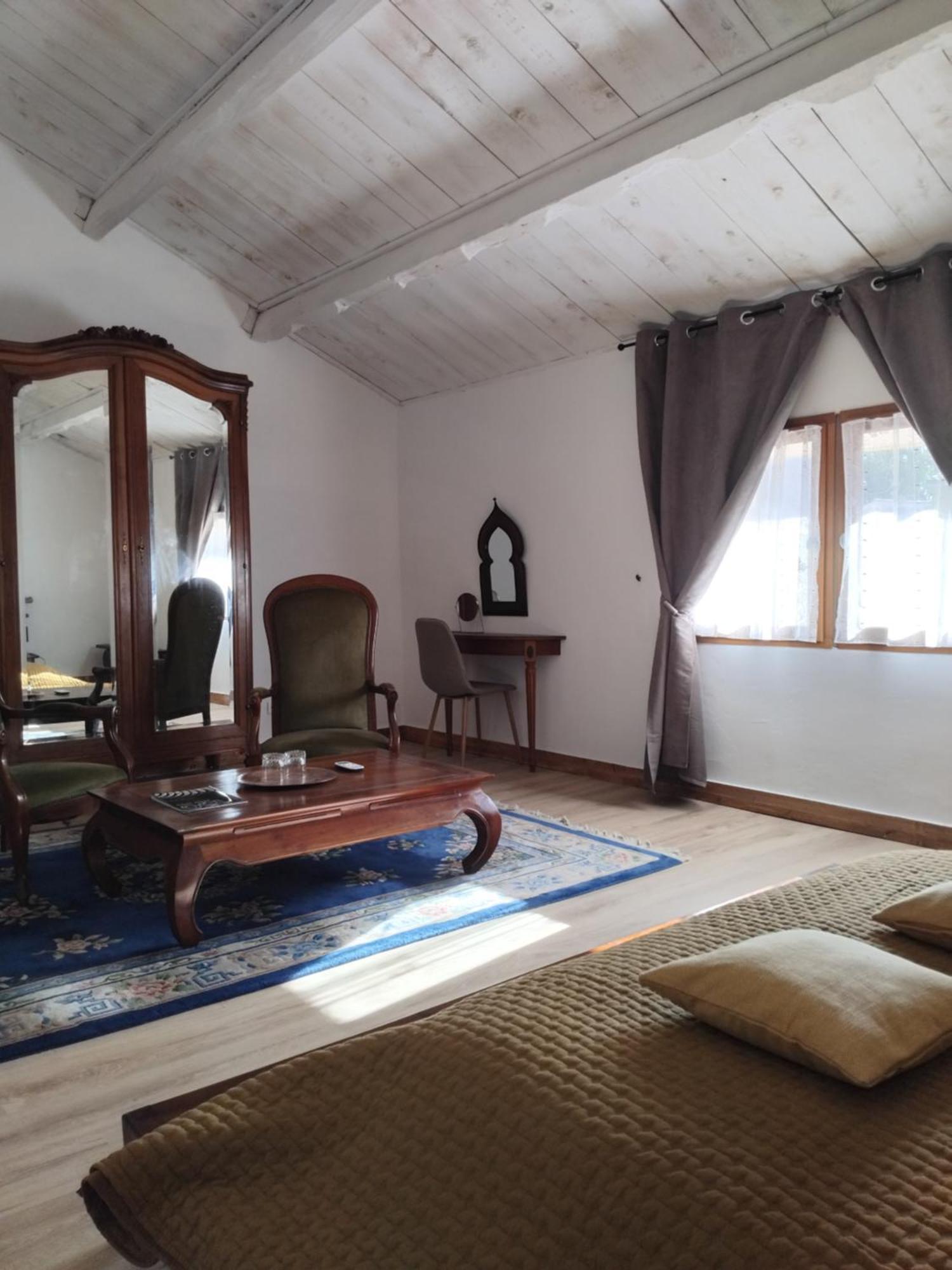 L'Aedes Bed & Breakfast Orange  Exterior photo